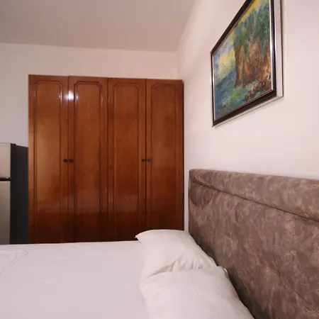 Apartment Viron Apartament