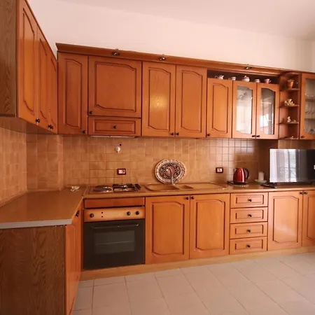 Viron Apartament *