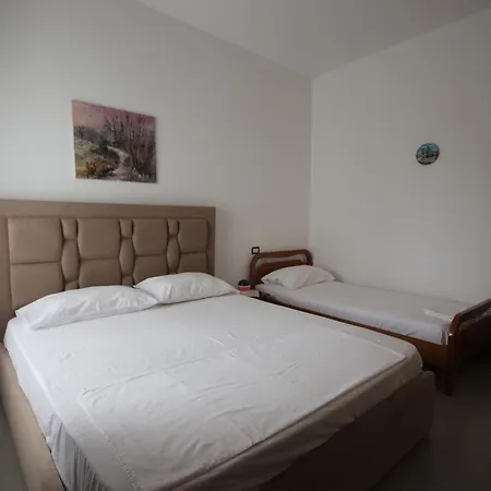 Viron Apartament *